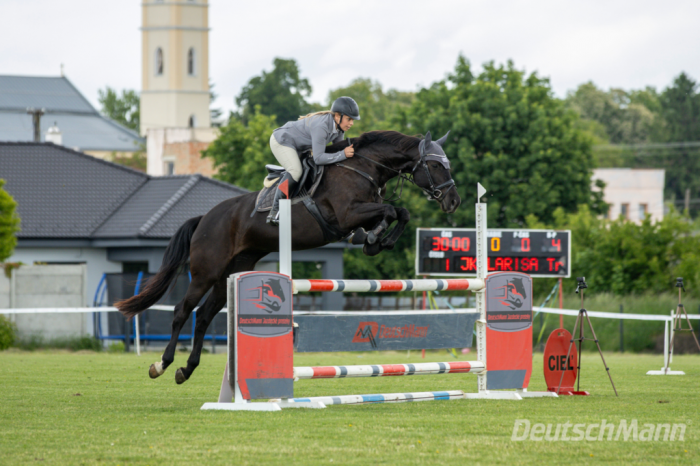 Ilustračný obrázok k článku Vysoká účasť na DeutschMann jazdeckých pretekoch: Súťažilo sa v 4 kategóriách, nechýbali talenty z celého regiónu