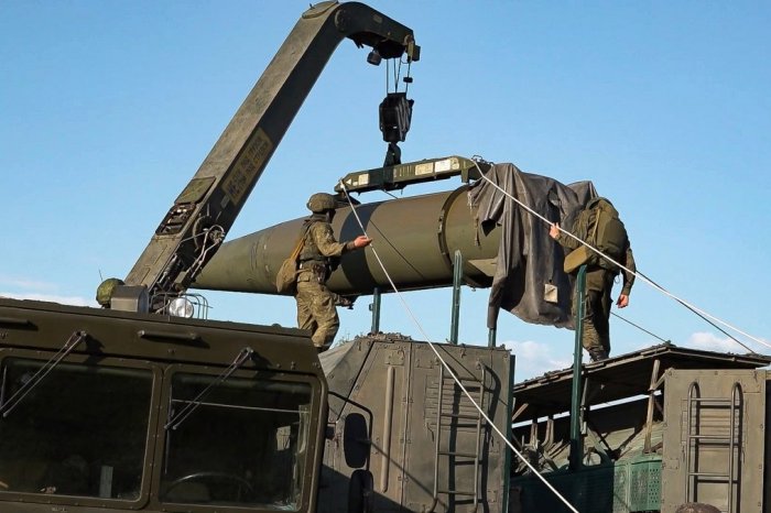 Ilustračný obrázok k článku Dochádzajú Rusku zbrane? Ale kdeže! Má PLNÉ sklady rakiet a NAVÝŠILO výrobu