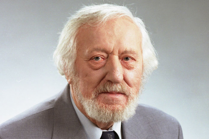 Ilustračný obrázok k článku Profesor PLESNÍK: Vybudoval Výskumný ústav živočíšnej výroby, oslávil 100 ROKOV!