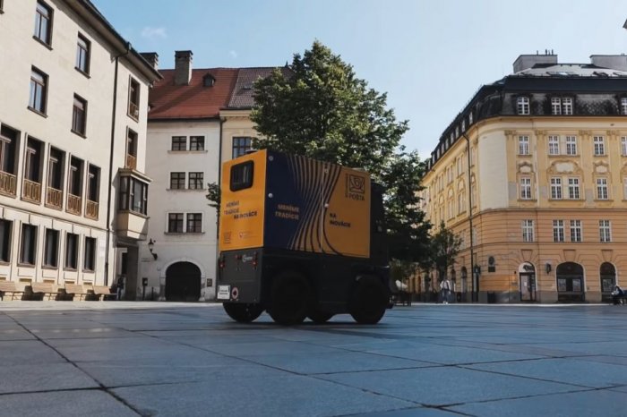 Ilustračný obrázok k článku Pošta budúcnosti? V Bratislave testujú autonómne doručovacie vozidlo