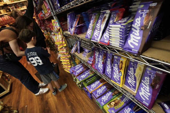 Ilustračný obrázok k článku Predaje SLABNÚ! Milka preto chystá NOVINKU: Toto jej má pomôcť získať zákazníkov