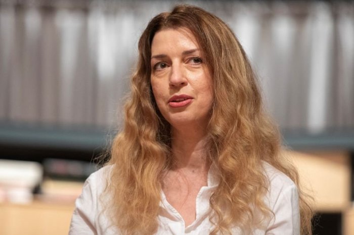 Ilustračný obrázok k článku SMÚTOK v kultúre: Vo veku 55 rokov zomrela známa spisovateľka a režisérka Eva Borušovičová