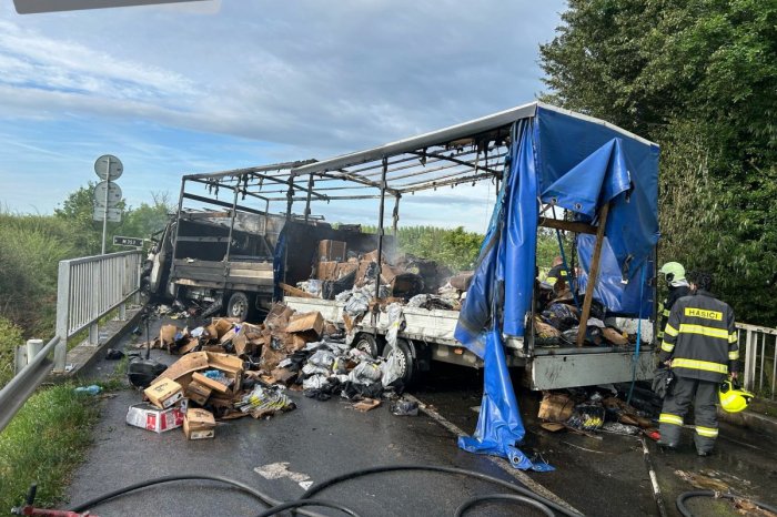 Ilustračný obrázok k článku PEKLO na ceste: Nehoda kamióna a dodávok má ŠTYRI OBETE! FOTO