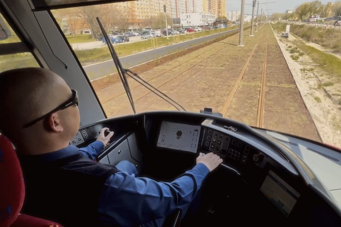 Ilustračný obrázok k článku Dajte si POZOR, varuje mesto: Cez víkend prebehnú skúšobné jazdy petržalskej električky