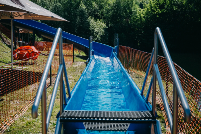 Ilustračný obrázok k článku NOVINKA na Ružínskej priehrade: Pribudla tam vodná atrakcia, deti si môžu užiť tobogan