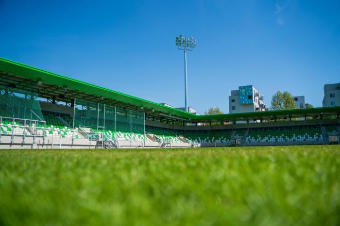 Ilustračný obrázok k článku Deň D je tu! Začal šampionát vo futbale, cestou k štadiónu platia pravidlá a OBMEDZENIA