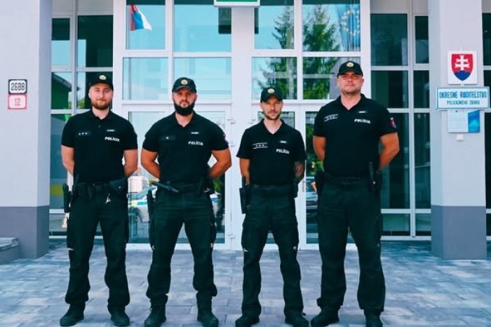 Ilustračný obrázok k článku Muž po PÁDE nedýchal a nemal pulz: O ZÁCHRANU jeho života bojovali policajti i hasič