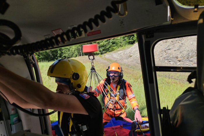 Ilustračný obrázok k článku DESIVÝ pád z mosta na juhu Slovenska: Dievča previezli vrtuľníkom do nemocnice