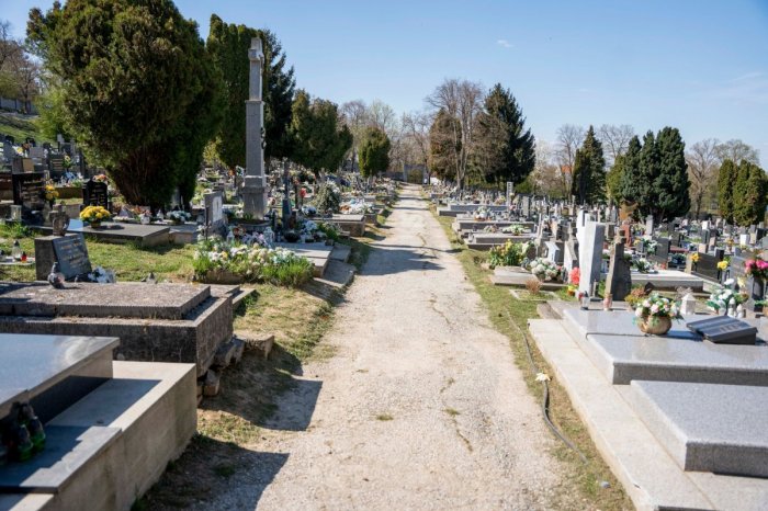 Ilustračný obrázok k článku Bezpečnosť na prvom MIESTE! Radnica zmodernizuje CINTORÍN: Dostane nové OSVETLENIE