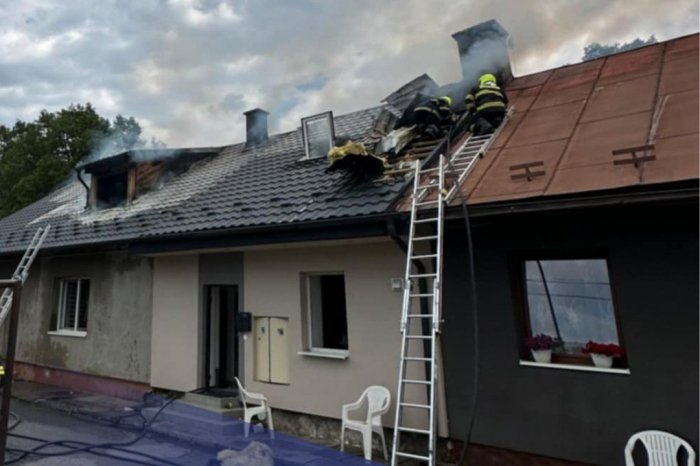 Ilustračný obrázok k článku Kežmarkom rezonuje ničivý požiar: Čo bude s postihnutými rodinami? Mesto reaguje POMOCOU