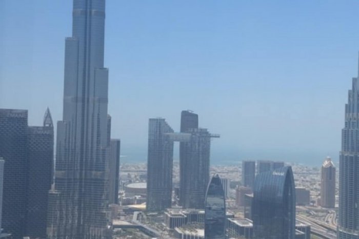 Ilustračný obrázok k článku Wizz Air POZASTAVUJE lety do Dubaja a Abú Zabí, dotkne sa to aj Slovákov