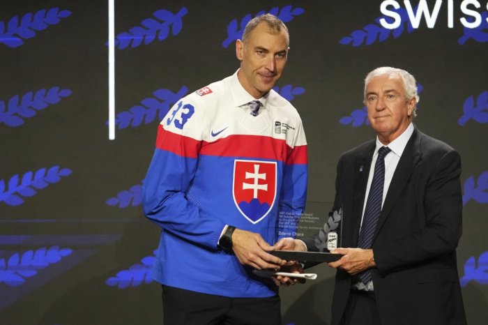 Ilustračný obrázok k článku Cháru uvedú do hokejovej Siene slávy! Je to SUPERČLOVEK, reagoval majiteľ Boston Bruins