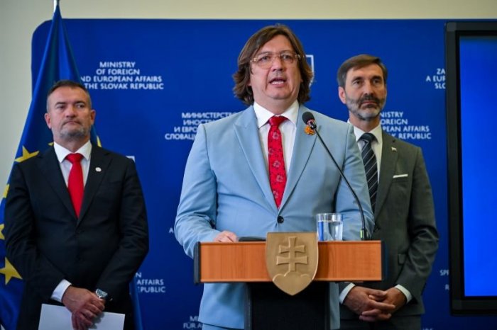 Ilustračný obrázok k článku Dovolenka nebude, KRACHUJE známa cestovka! Šéfoval jej prezident SACKY, ktorý odstúpil