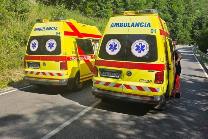 Ilustračný obrázok k článku DRAMATICKÉ preteky na Horehroní: Nezaobišli sa bez NEHÔD, zasahovali aj záchranári, FOTO