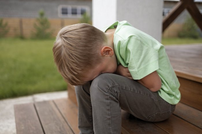 Ilustračný obrázok k článku ŠIALENÁ internetová výzva: Chlapec PREHLTOL búchajúce guličky! Skončil v nemocnici