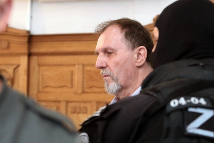 Ilustračný obrázok k článku Dôkazy dávajú čiastočne Cintulovi za pravdu, že Fica nechcel ZABIŤ, tvrdí obhajca