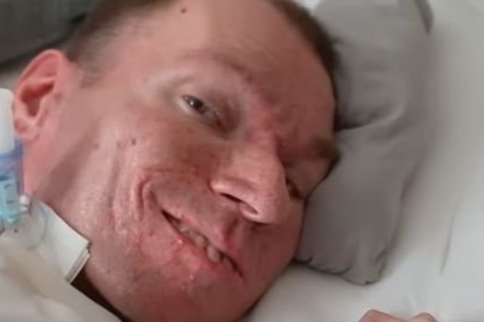 Ilustračný obrázok k článku Hendikepovaný Michal podpisuje knihy ORIGINÁLNYM spôsobom: Ľuďom dáva kúsok zo seba, VIDEO