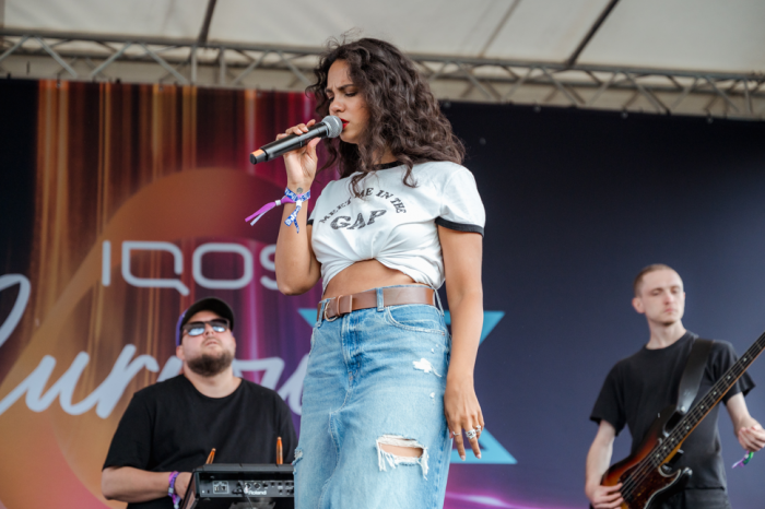 Ilustračný obrázok k článku Pohoda a čo sa dialo v Bezdymovej zóne? Zea uviedla nový hit a Szatmáry prekvapil ako hudobník