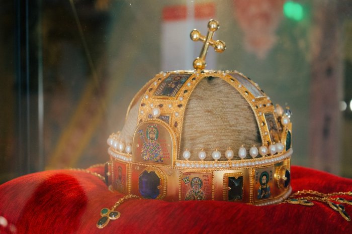 Ilustračný obrázok k článku Nenechajte si to ujsť! Unikátna kópia uhorskej kráľovskej koruny sa vracia do Bratislavy