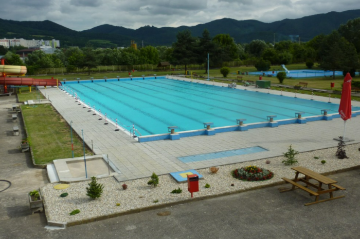 Ilustračný obrázok k článku Zistili tam NEBEZPEČNÚ baktériu: V Humennom museli zatvoriť vonkajší bazén!