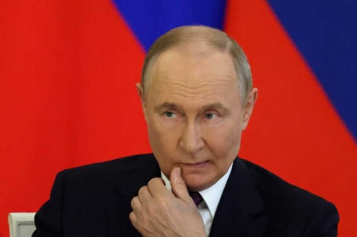 Ilustračný obrázok k článku ŠOKUJÚCA druhá tvár Putina? Nová kniha odhaľuje jeho neveru, striptízové bary a mafiu