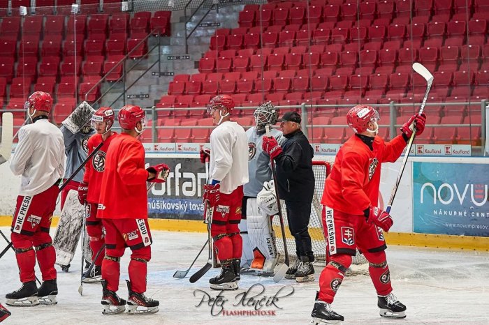Ilustračný obrázok k článku Prešovský hokej je na tom ZLE: Po prehre 0:4 s Popradom dochádza trpezlivosť aj vedeniu