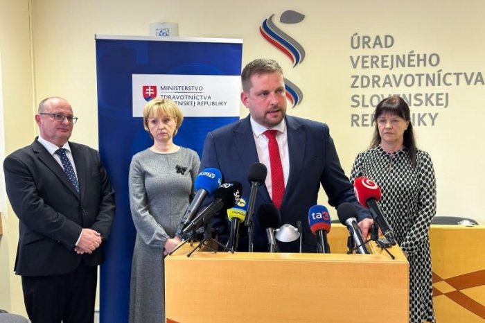 Ilustračný obrázok k článku Minister Šaško neplánuje odstúpiť, tender na záchranky možno zruší