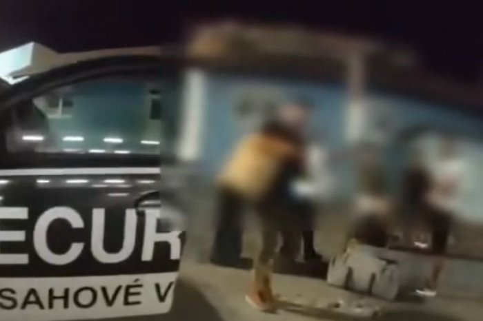 Ilustračný obrázok k článku ŠOKUJÚCI čin Slavomíra: Policajtovi položil KURIÓZNU otázku, nasledoval ÚDER päsťou, VIDEO