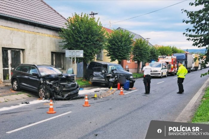 Ilustračný obrázok k článku DESIVÉ následky rannej nehody: Do nemocnice previezli TROCH zranených