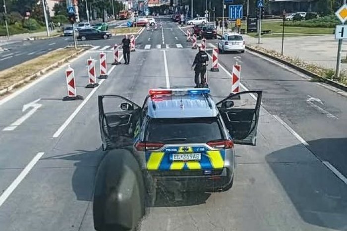 Ilustračný obrázok k článku Vodič kombajnu sa v Nitre dostal do problémov: PARÁDA, ako sa zachovali policajti!