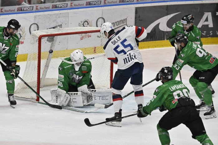 Ilustračný obrázok k článku Výkony prešovských hokejistov sú zatiaľ BIEDNE: Mužstvu má v útoku pomôcť NOVÁ posila