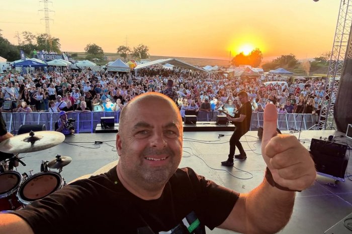 Ilustračný obrázok k článku HRÔZA moderátora v autobuse: OHROZOVAŤ ho mala narkomanka! Vraj ho chcela DOPICHAŤ