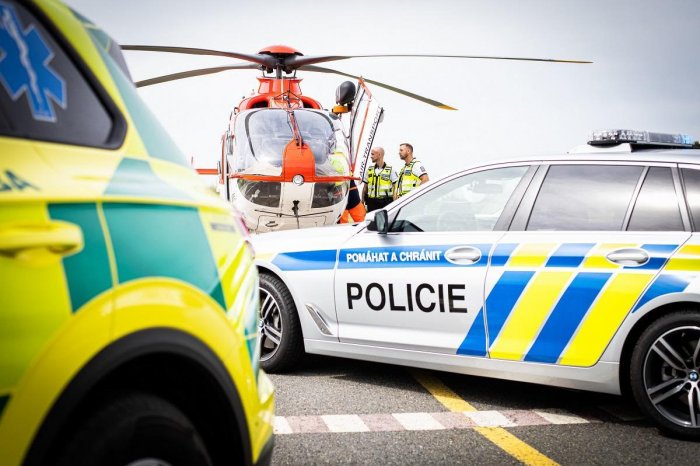 Ilustračný obrázok k článku TRAGÉDIA v Česku: Po páde z okna gymnázia ZOMREL chlapec (†13)!