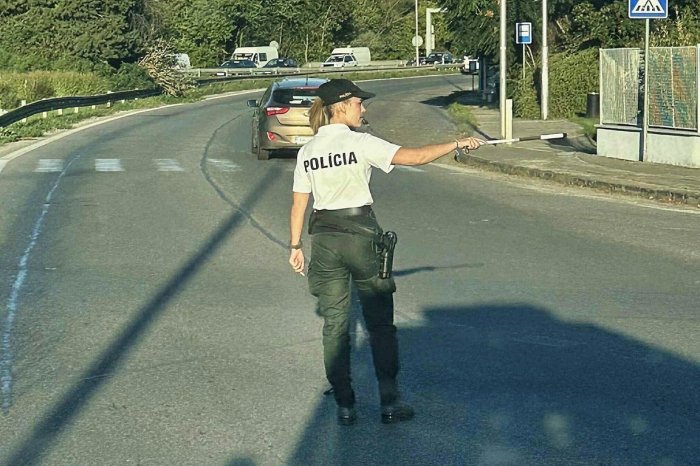Ilustračný obrázok k článku NEČAKANÁ pochvala: Vodič poslal nitrianskej policajtke KRÁSNU správu