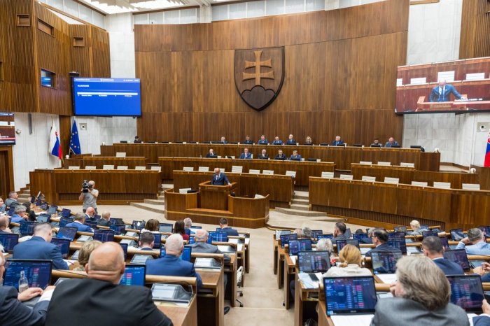 Ilustračný obrázok k článku Štátny prieskum ukázal INÉ výsledky! Voľby by podľa neho vyhral SMER