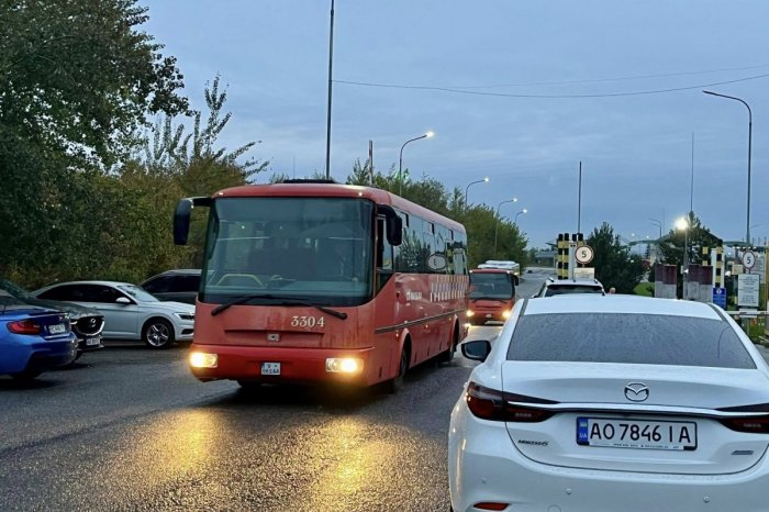 Ilustračný obrázok k článku Ružinov daroval ukrajinskému Chersonu dva autobusy! Boli PLNÉ humanitárnej pomoci