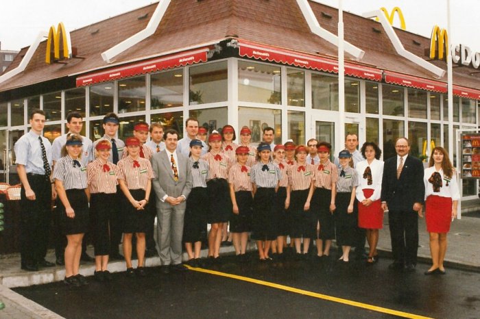 Ilustračný obrázok k článku McDonald’s na Slovensku investoval za 30 rokov  678 miliónov eur a vstupuje do novej éry