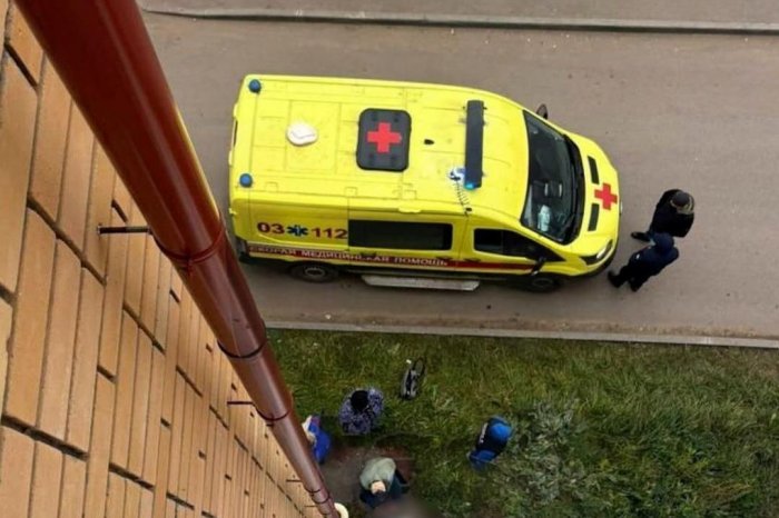 Ilustračný obrázok k článku Neskutočná HRÔZA v Rusku: Dievča (5) vyhodilo z okna svoju novonarodenú sestričku!