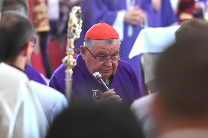 Ilustračný obrázok k článku Veriaci smútia: ZOMREL český kardinál Dominik Duka (†82), emeritný pražský arcibiskup