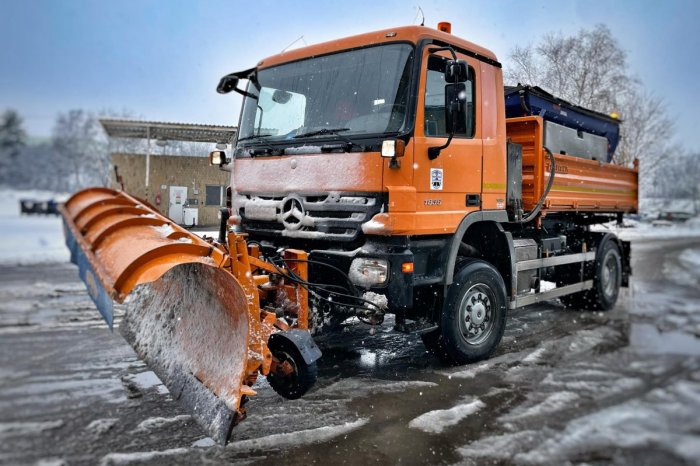 Ilustračný obrázok k článku Cestári v kraji sú PRIPRAVENÍ na zimu: Majú DESIATKY sypačov a TISÍCE ton soli