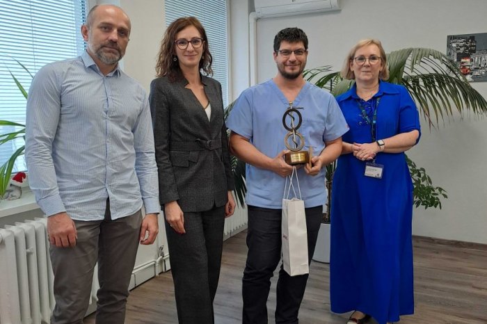 Ilustračný obrázok k článku Veľká POCTA pre obľúbeného neurológa: Doktor Necpál získal PRESTÍŽNE ocenenie, FOTO