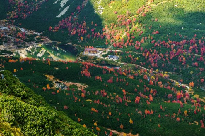 Ilustračný obrázok k článku Peter odfotil brilantný záber a má cenu Grand Prix: Jeho Zelené pleso je pastvou pre oči