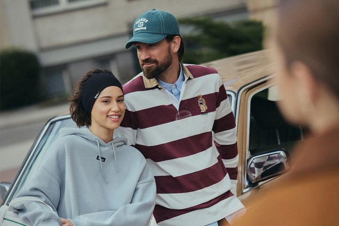 Ilustračný obrázok k článku Ako sa obliecť na turistiku: praktický sprievodca pre ženy