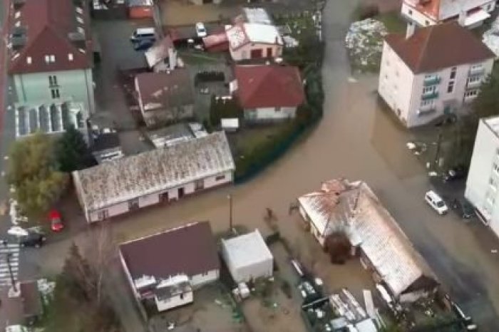 Ilustračný obrázok k článku VIDEO zachytáva DESIVÝ pohľad z výšky: Stredoslovenské mesto skončilo pod VODOU