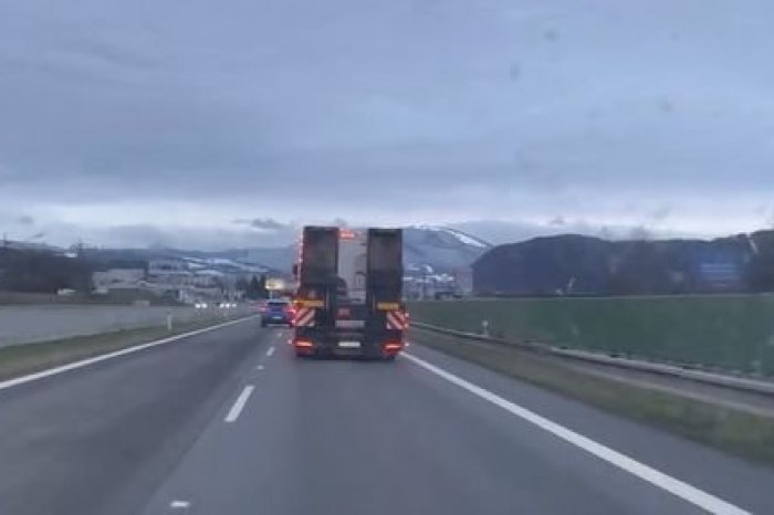 Ilustračný obrázok k článku Internet baví KURIOZITA z našich ciest: Kamión predsa NAPRÁZDNO nepôjde, VIDEO