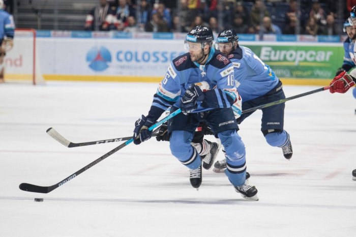 Ilustračný obrázok k článku Hokejista Roman Kukumberg mladší (20) mal vážnu NEHODU: Leží v umelom spánku!