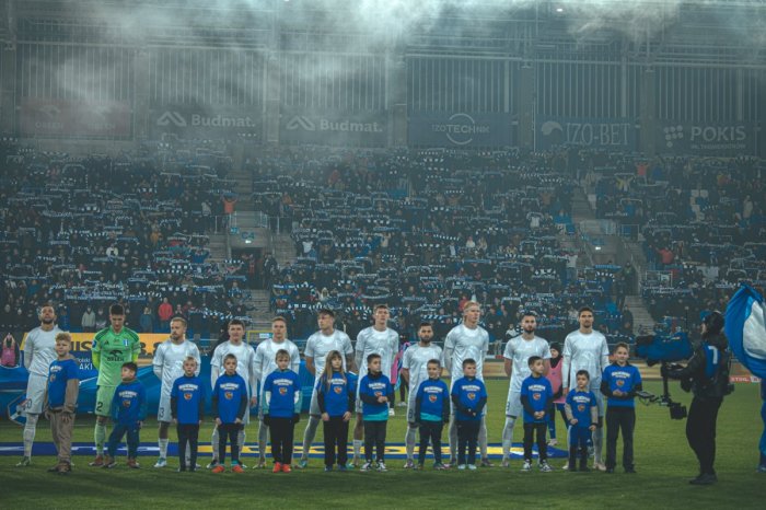 Ilustračný obrázok k článku TRAPAS vo futbale! MINÚTA ticha za bývalého hráča, ktorý ŽIJE a bol na štadióne