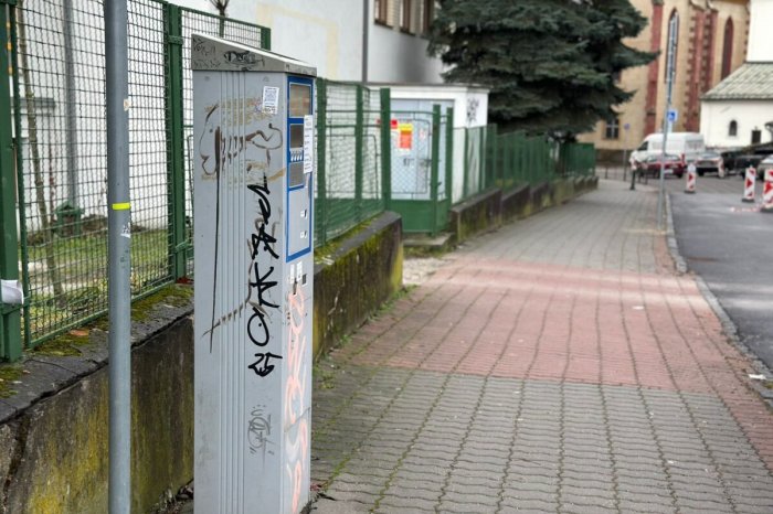 Ilustračný obrázok k článku PARKOVACIE automaty v centre VYMENIA: Vodiči POZOR, ako uhradíte PARKOVNÉ?