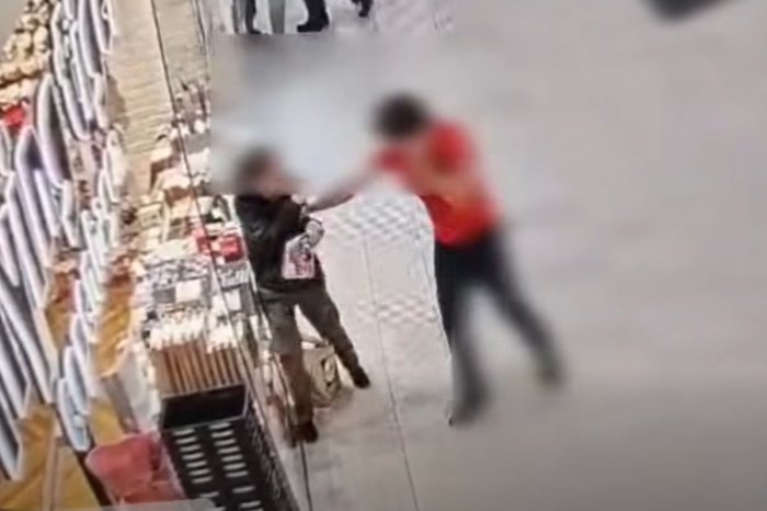 Ilustračný obrázok k článku Zlodej chcel ukradnúť knihy za 300 eur! Zamestnancovi nastriekal do očí SLZNÝ sprej