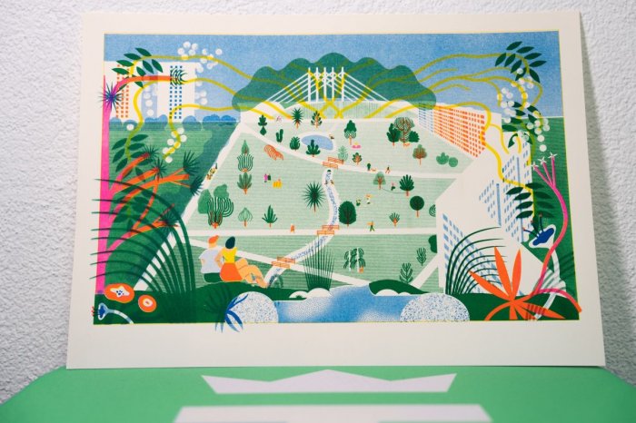 Ilustračný obrázok k článku Agátka je zvečnená na PRVEJ mestskej risografike! V predaji je LIMITOVANÁ edícia